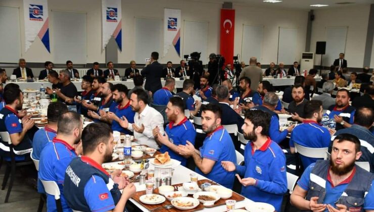 Karabük Protokolü ve Gazeteciler Oruçlarını Kardemir Emekçileriyle Açtı.