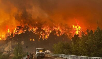 Orman Yangınlarına Müdahale Sürüyor