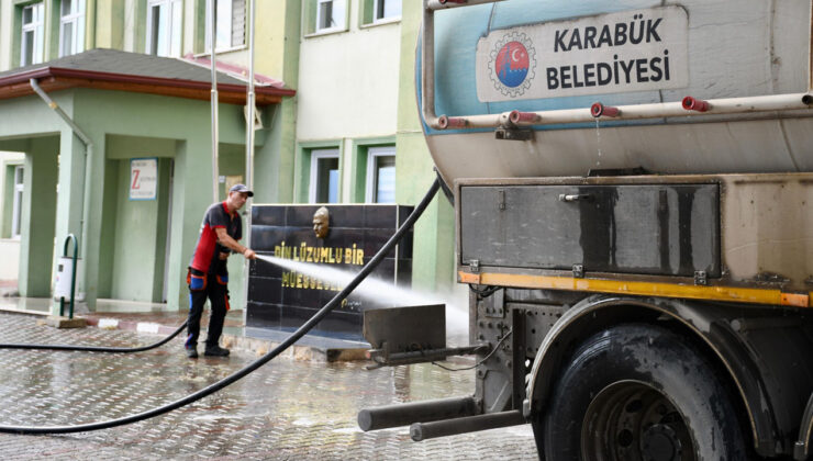 Karabük Belediyesi’nden Yeni Eğitim Yılı Öncesi Hijyen Seferberliği
