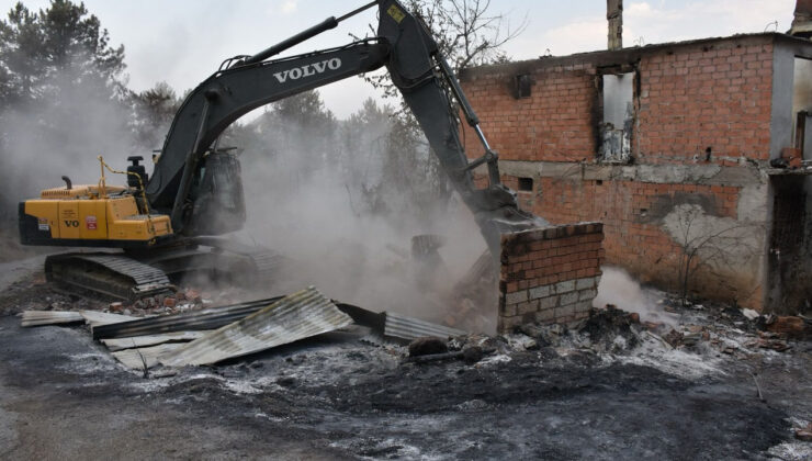 ENKAZ KALDIRMA ÇALIŞMALARI DEVAM EDİYOR