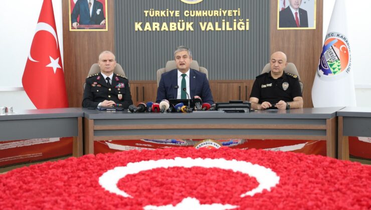 EYLÜL AYI GÜVENLİK DEĞERLENDİRME TOPLANTISI, VALİ MUSTAFA YAVUZ BAŞKANLIĞINDA GERÇEKLEŞTİRİLDİ