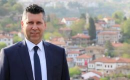CHP BELEDİYE MECLİS ÜYESİ HALİL BAKKAL İSTİFA ETTİ