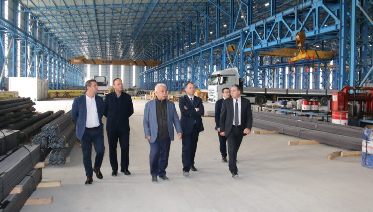 (KTSO) Yönetim Kurulu Başkanı Fatih Çapraz ve Yönetim Kurulu üyeleri,  iş insanı Pehlivan Baylan tarafından üstlenilen Işık Çelik Sanayi Ticaret A.Ş. fabrikasını ziyaret etti.