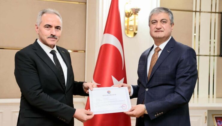 SGK İL MÜDÜRÜ YILDIRIM’A BAŞARI BELGESİ