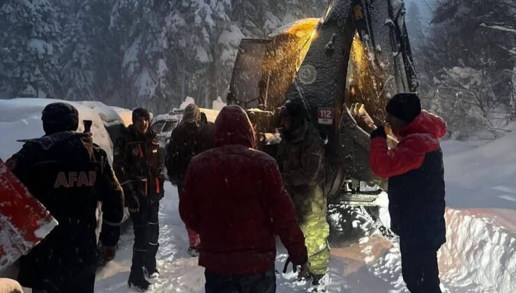 Sarıçiçek Yaylası’nda Mahsur Kalan 7 Vatandaşımız Kurtarıldı.