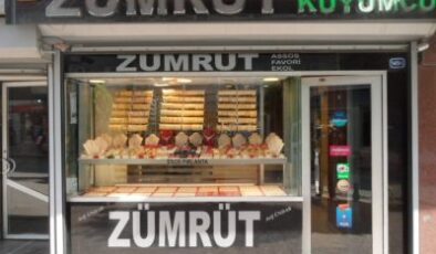 ZÜMRÜT KUYUMCULUKTAN YENİ YIL KUTLAMA MESAJI