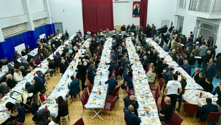 ŞAHİN VE DENLİ AİLESİNİN GELENEKSEL İFTARINDA OVACIK HALKINDAN YOĞUN İLGİ