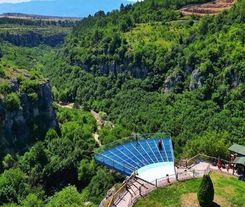 Cam Teras da Şüpheli Ölüm