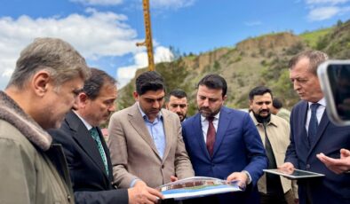 AK Parti Heyeti Yatırımları İnceledi