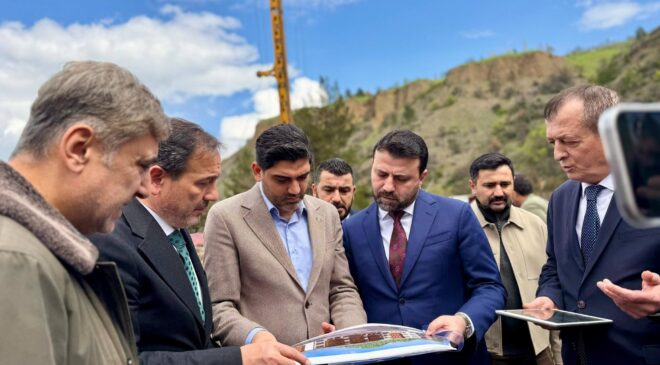 AK Parti Heyeti Yatırımları İnceledi