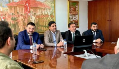 AK Parti Heyetinden, İl Genel Meclis Başkanı Kirman’a Hayırlı Olsun Ziyareti