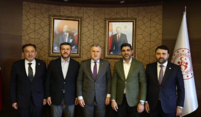 AK Parti Karabük heyetinden Gençlik ve Spor Bakanı Bak’a ziyaret