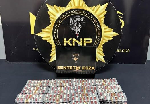 UYUŞTURUCU SATICILARI İLE MÜCADELEMİZ HIZ KESMEDEN DEVAM EDİYOR