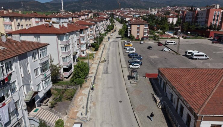 BAŞKAN ÖZKAN ÇETİNKAYA 5000 EVLER’DE DEV DÖNÜŞÜMÜ BAŞLATTI…