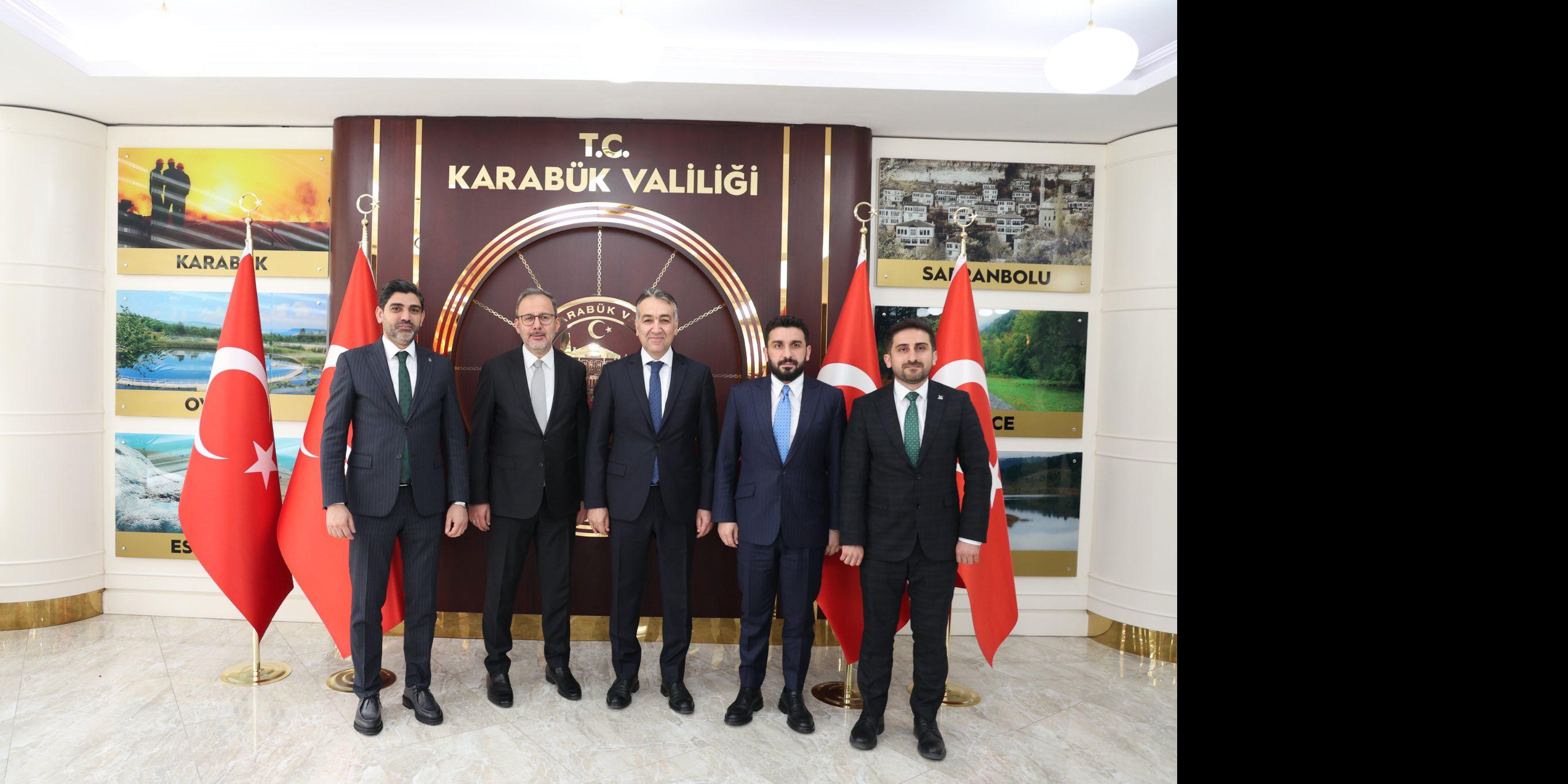 Gençlik ve Spor Eski Bakanı Sayın Dr. Mehmet Muharrem Kasapoğlu’ndan Vali Çağatay’a Ziyaret