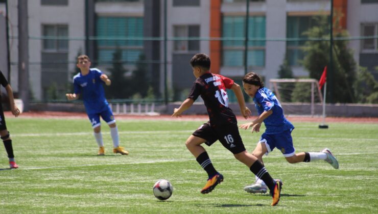 Okul Sporları Küçük Erkekler Futbol Türkiye Birinciliği Karabük’te Başladı